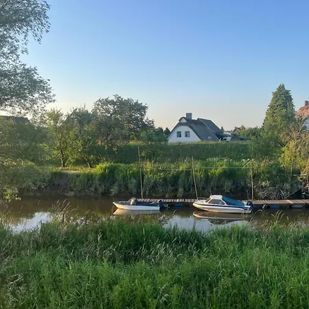 Deichperle Mit Flussblick *
